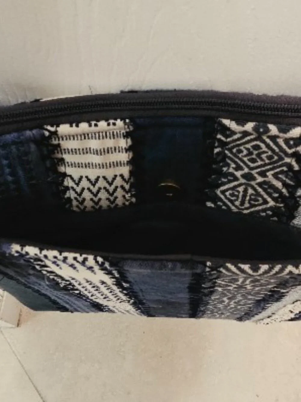 DEMDACO Your Journey Indigo Crossbody Bag - Blue/Cream - Size Medium NWT